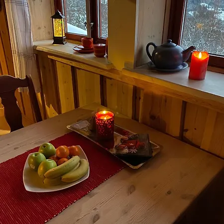 Hyttami Stranda (More og Romsdal)